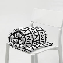 Load image into Gallery viewer, Throw Blanket